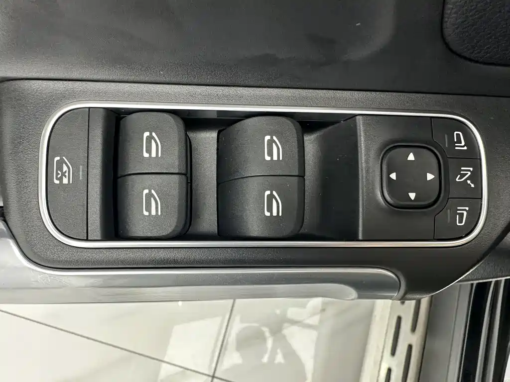 Mercedes-Benz GLB 2021 GLB 180 Fashion Model купить на сайте DeffCars