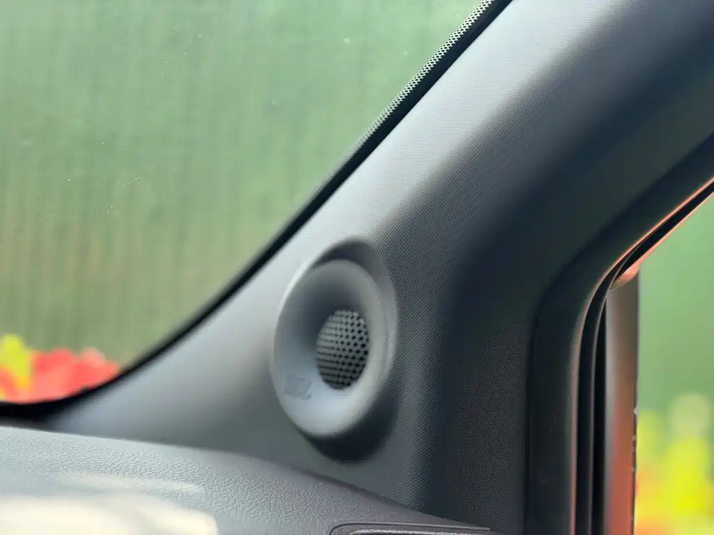 SIENNA 2021 2.5L Hybrid Platinum Edition купить на сайте DeffCars