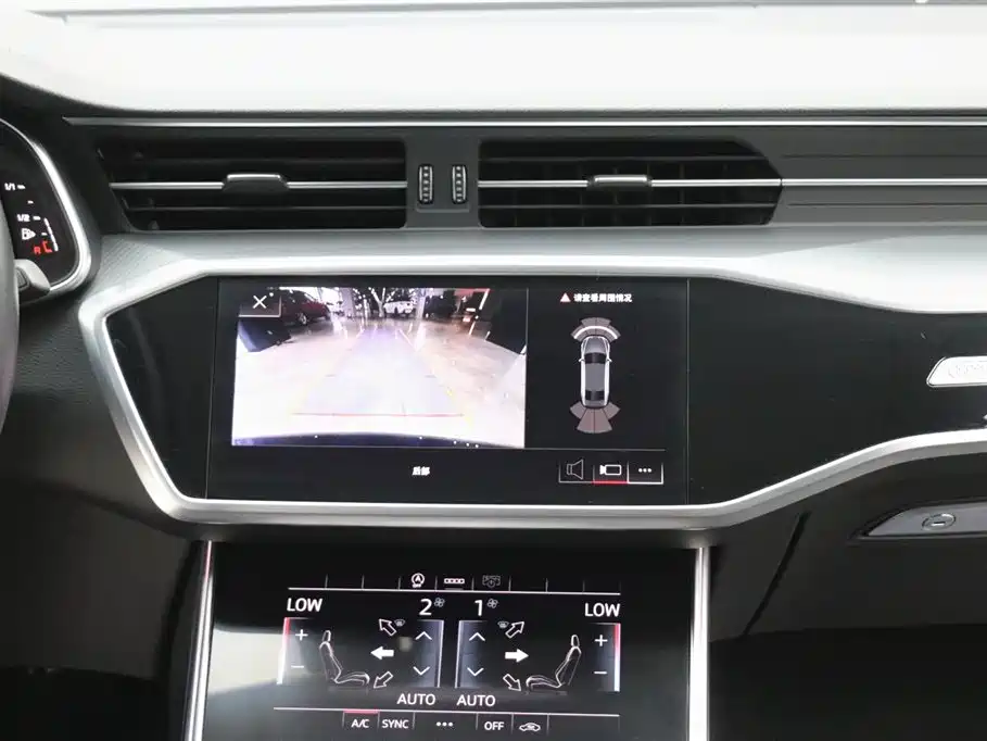 Audi A7L 2024 45TFSI S-line Dream Building Liquid Crystal Package купить на сайте DeffCars