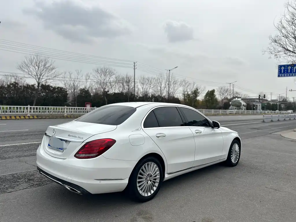 Mercedes-Benz C-Class 2016 C 180 L Sports купить на сайте DeffCars