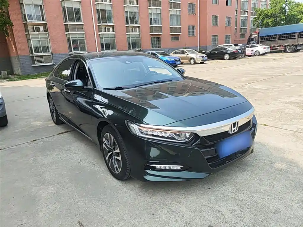 Accord 2018 Sharp Hybrid 2.0L Sharp Collar Edition National VI купить на сайте DeffCars
