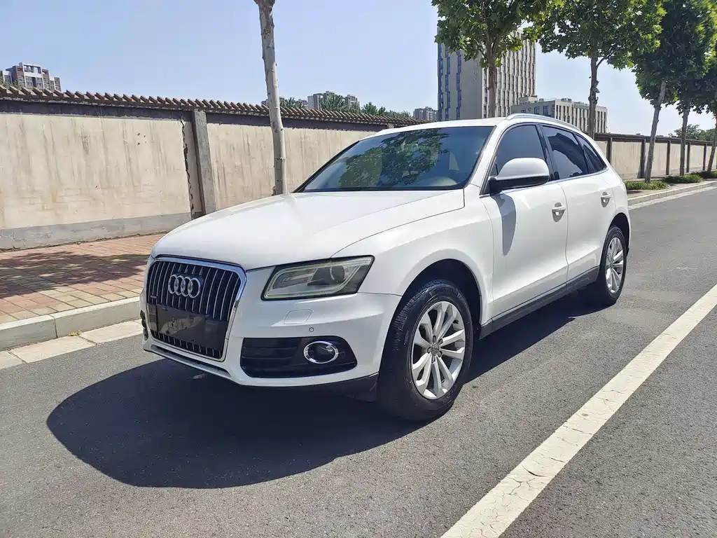 Audi Q5 2013 40 TFSI comfort type купить на сайте DeffCars