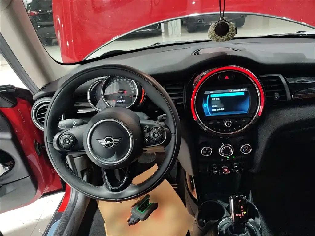 MINI 2019 1.5T ONE PLUS купить на сайте DeffCars