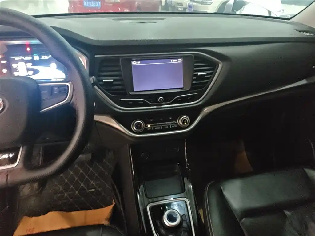 Yizhi EX5 2018 Yuedong type купить на сайте DeffCars