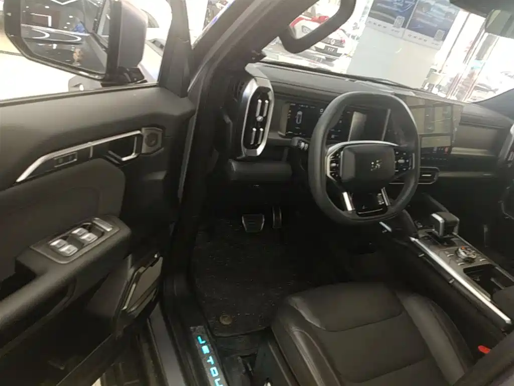 Jietu Traveler 2023 2.0T four-wheel drive crossover PRO+ купить на сайте DeffCars