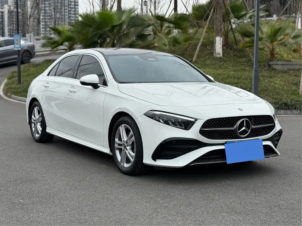 Mercedes-Benz A-Class 2024 facelift A 180 L купить на сайте DeffCars