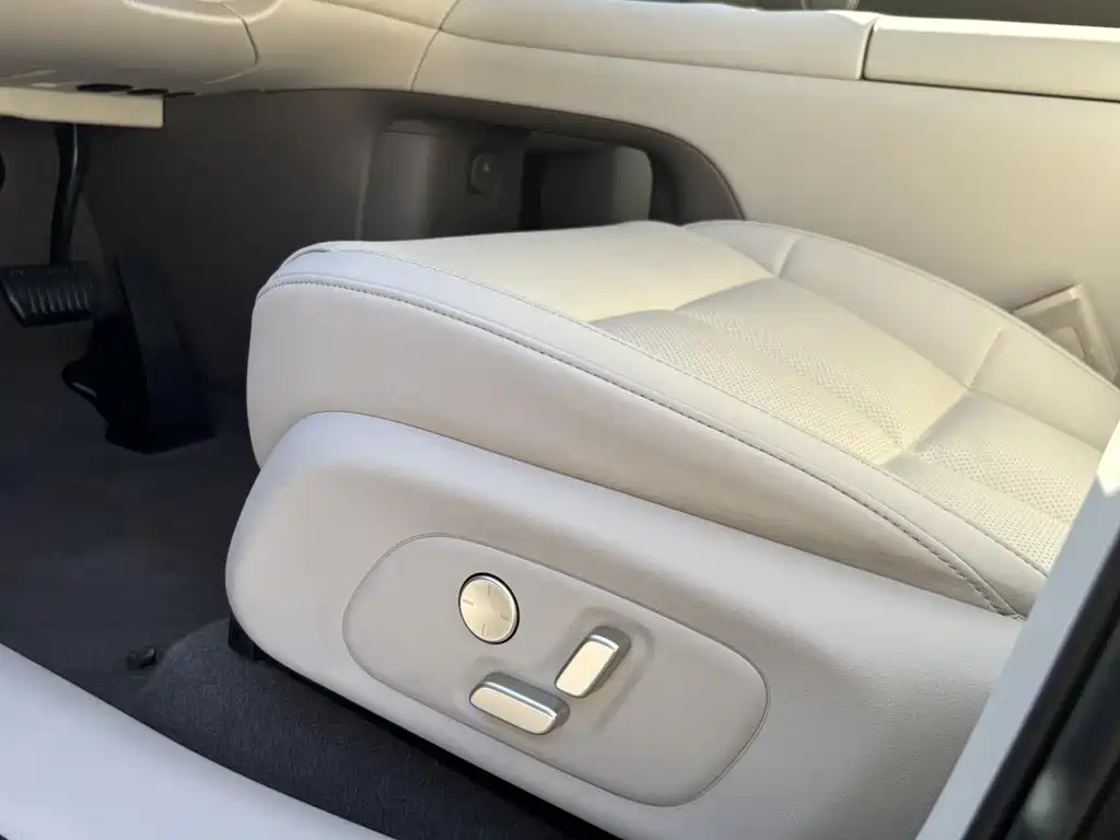 Zhiji LS6 2026 extended range 66 Max+ купить на сайте DeffCars