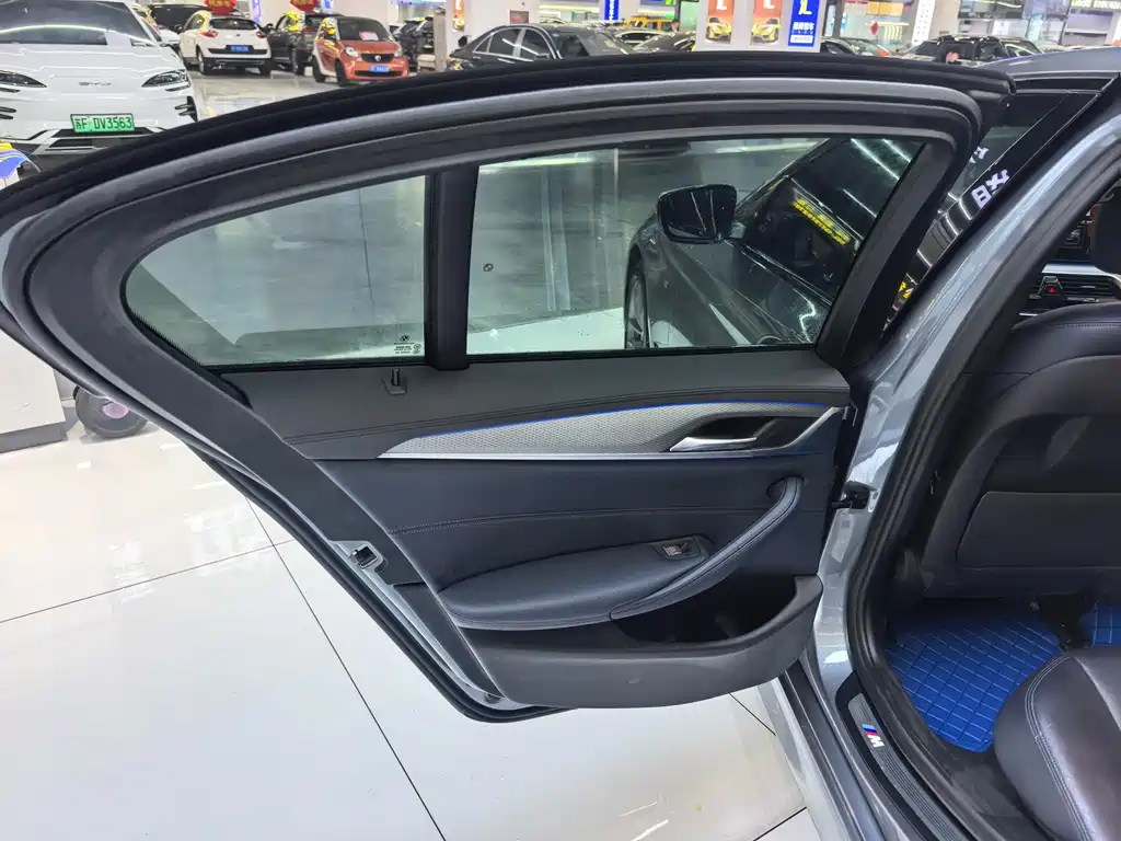BMW 5 Series Imported 2019 525i M Sports Package купить на сайте DeffCars