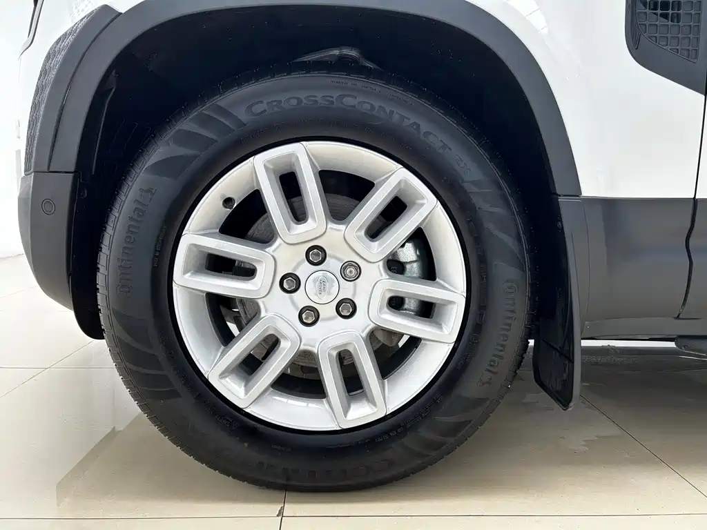 Land Rover Defender 2024 90 2.0T P300 S купить на сайте DeffCars