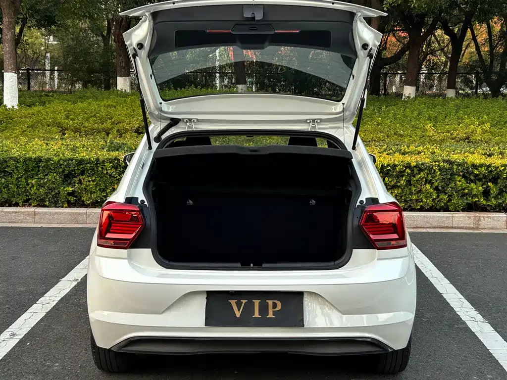 Polo 2021 Plus 1.5L Automatic Panoramic Enjoyment Edition купить на сайте DeffCars
