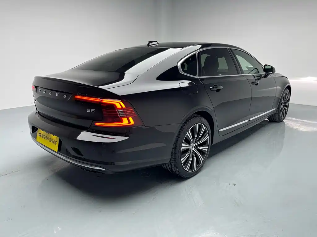 Volvo S90 2025 B5 Zhiyuan Luxury Edition купить на сайте DeffCars