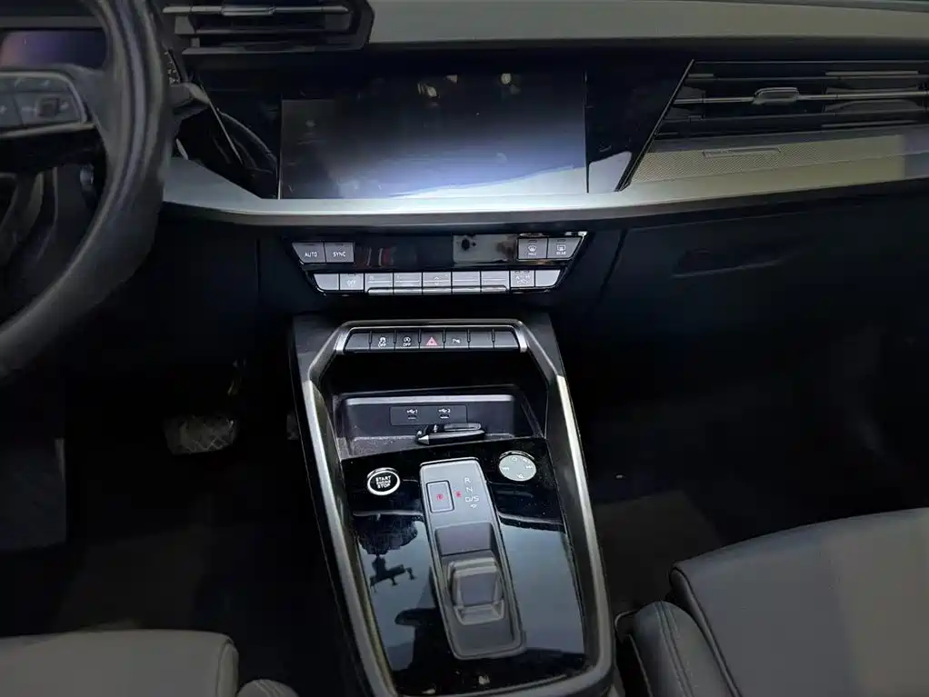 Audi A3 2021 Sportback 35 TFSI stylish and sporty купить на сайте DeffCars