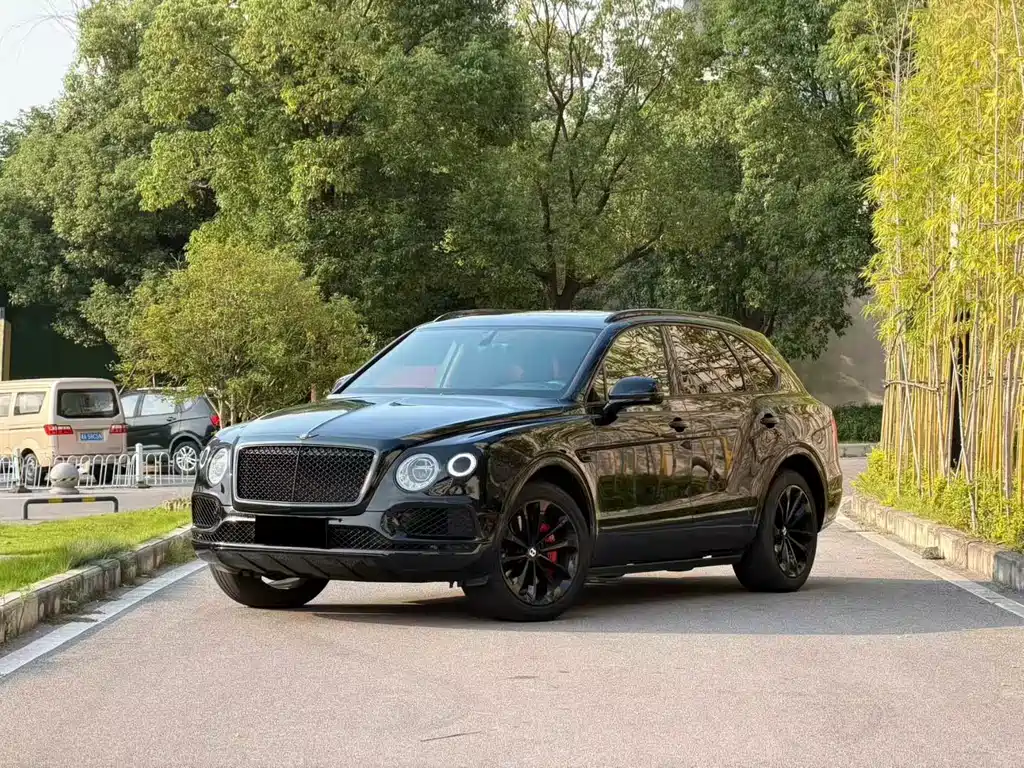 Bentayga 2018 4.0T V8 купить на сайте DeffCars