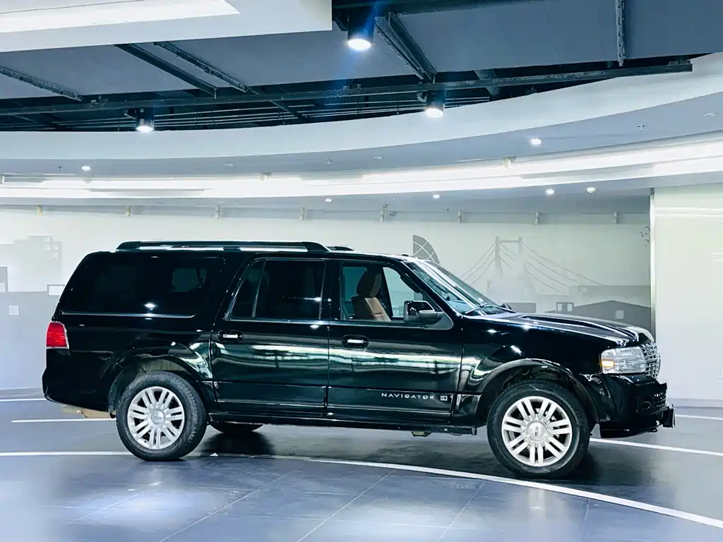 Navigator 2010 5.4L AWD купить на сайте DeffCars