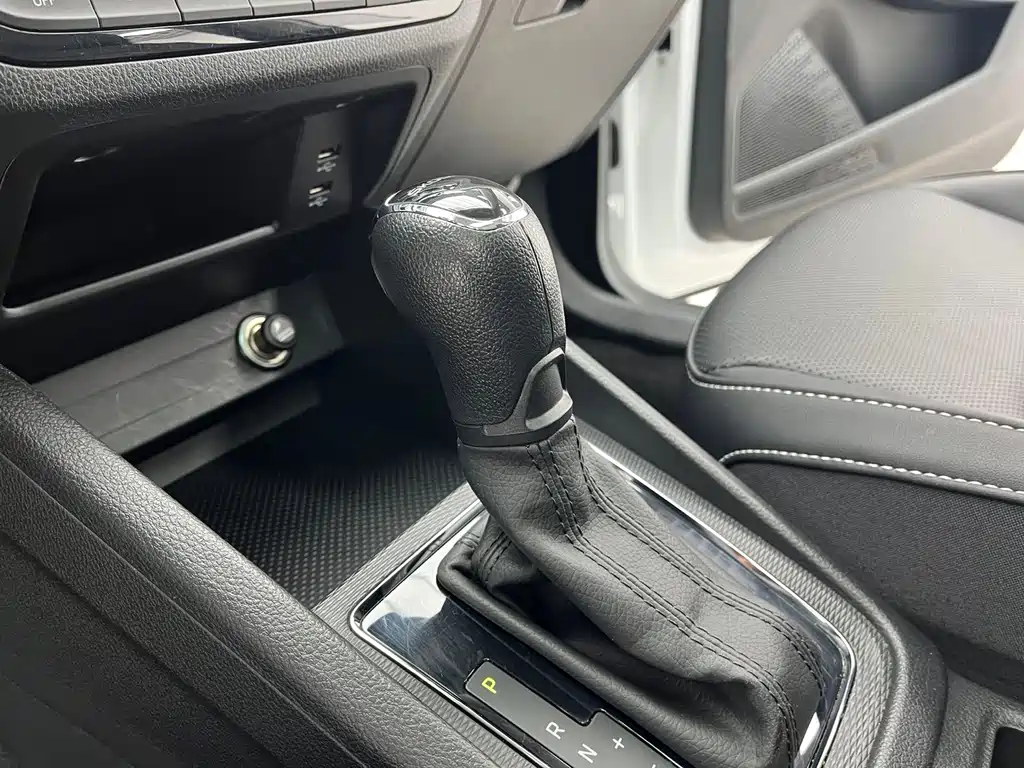 Komic 2023 facelift 1.5L automatic comfort version купить на сайте DeffCars