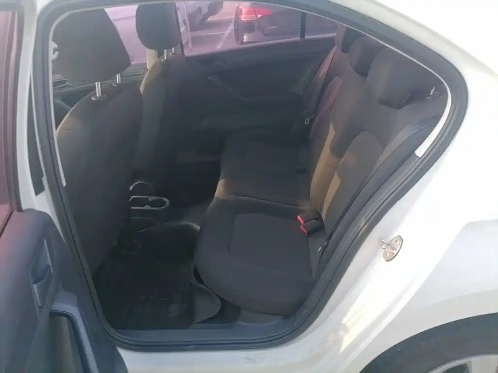 Jetta 2017 1.4L manual fashion model купить на сайте DeffCars