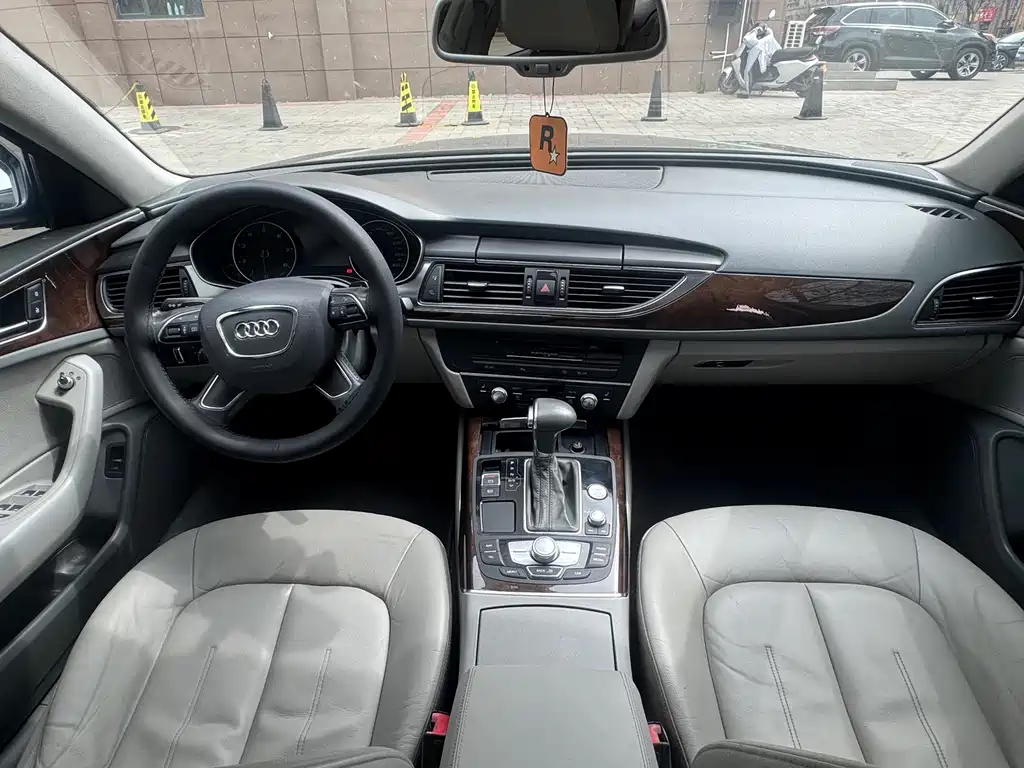 Audi A6L 2012 30 FSI Comfort купить на сайте DeffCars