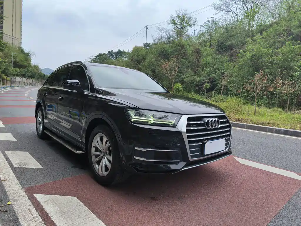 Audi Q7 2019 55 TFSI Technology купить на сайте DeffCars