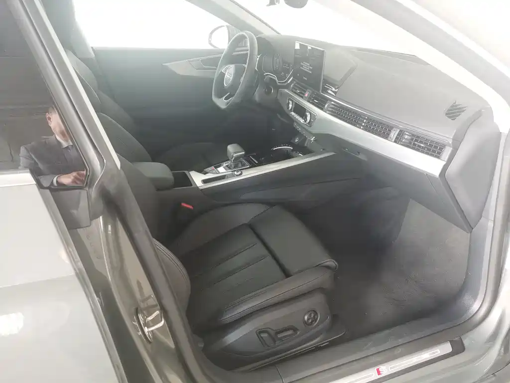 Audi A5 imported 2024 Sportback 40 TFSI fashionable and dynamic купить на сайте DeffCars