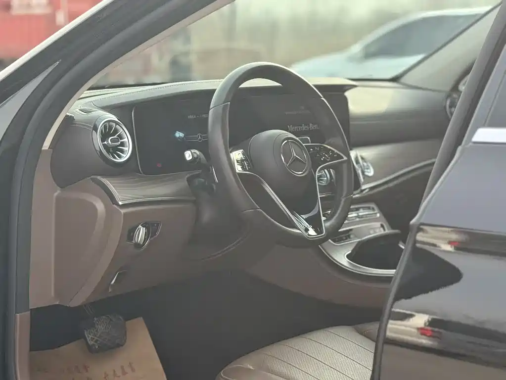 Mercedes-Benz E-Class 2022 E 300 L Luxury Model купить на сайте DeffCars