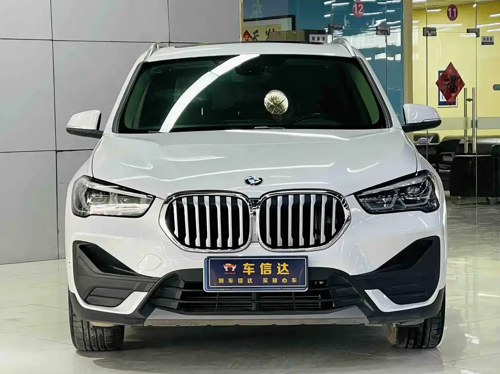 BMW X1 2021 sDrive25Li Leading Model купить на сайте DeffCars