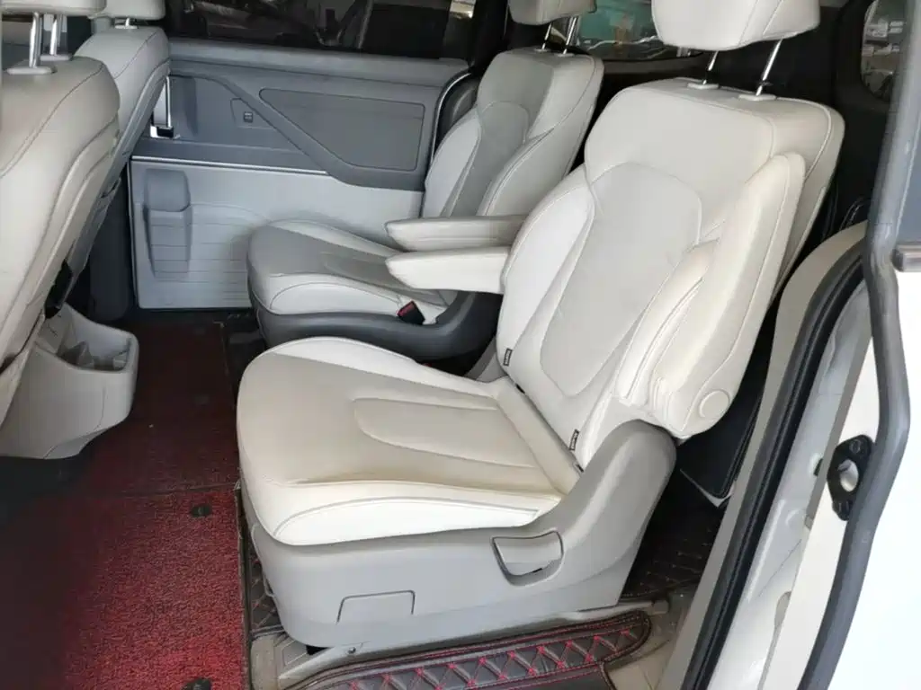 Kustu 2022 270TGDi Smart Love Flagship Edition TOP купить на сайте DeffCars