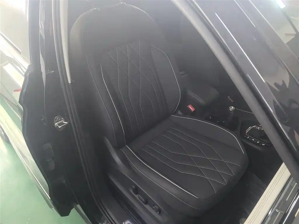 Tiguan L New Energy 2022 430PHEV plug-in hybrid premium version купить на сайте DeffCars