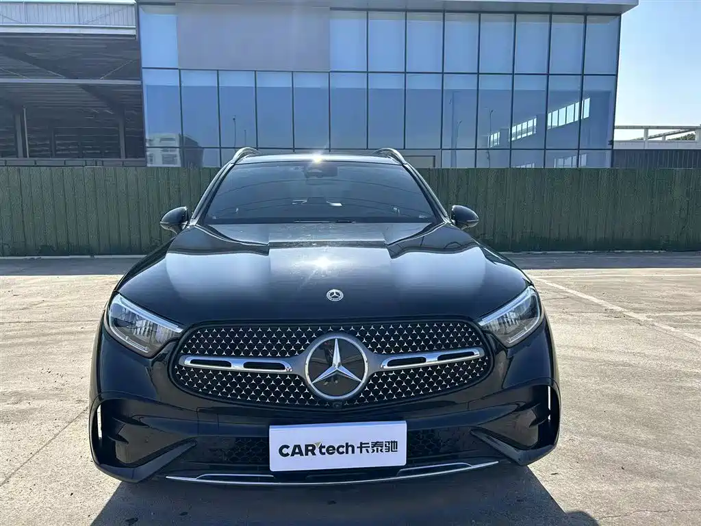 Mercedes-Benz GLC 2024 GLC 260 L 4MATIC luxury model 5 seats купить на сайте DeffCars