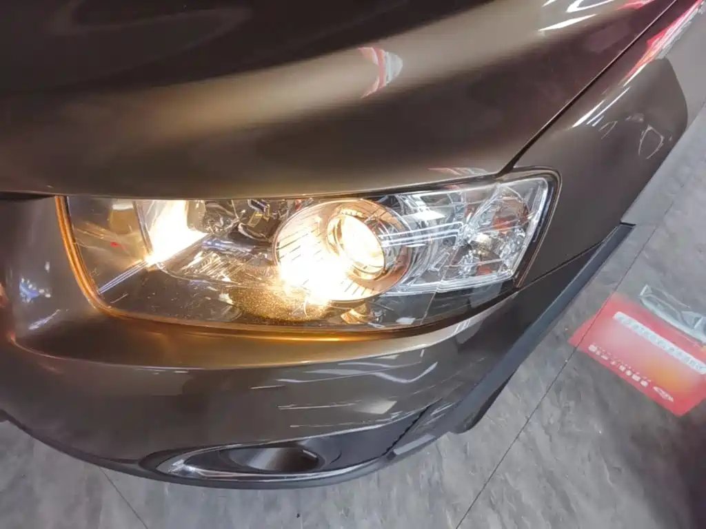 Captiva 2015 2.4L four-wheel drive flagship version 7 seats купить на сайте DeffCars