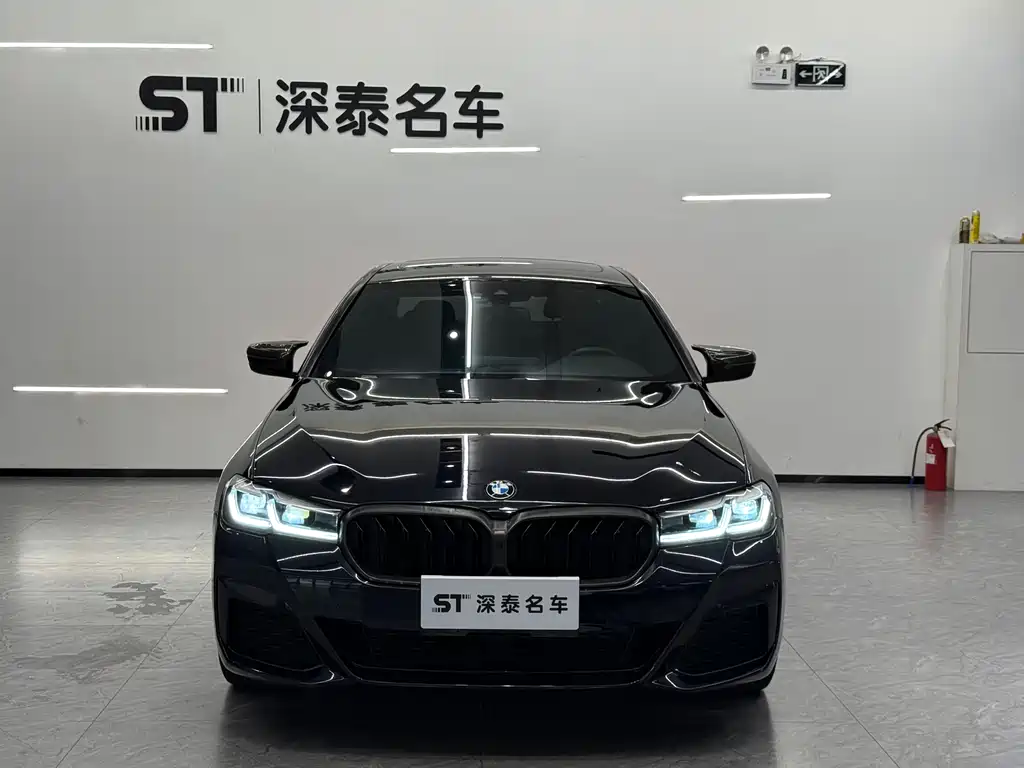 BMW 5 Series 2021 530Li Leading M Sports Package купить на сайте DeffCars