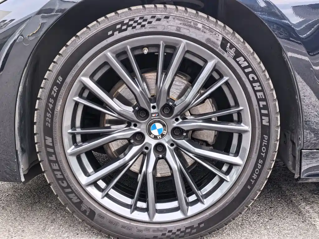 BMW 3 Series 2024 325i M Sports Night Package купить на сайте DeffCars