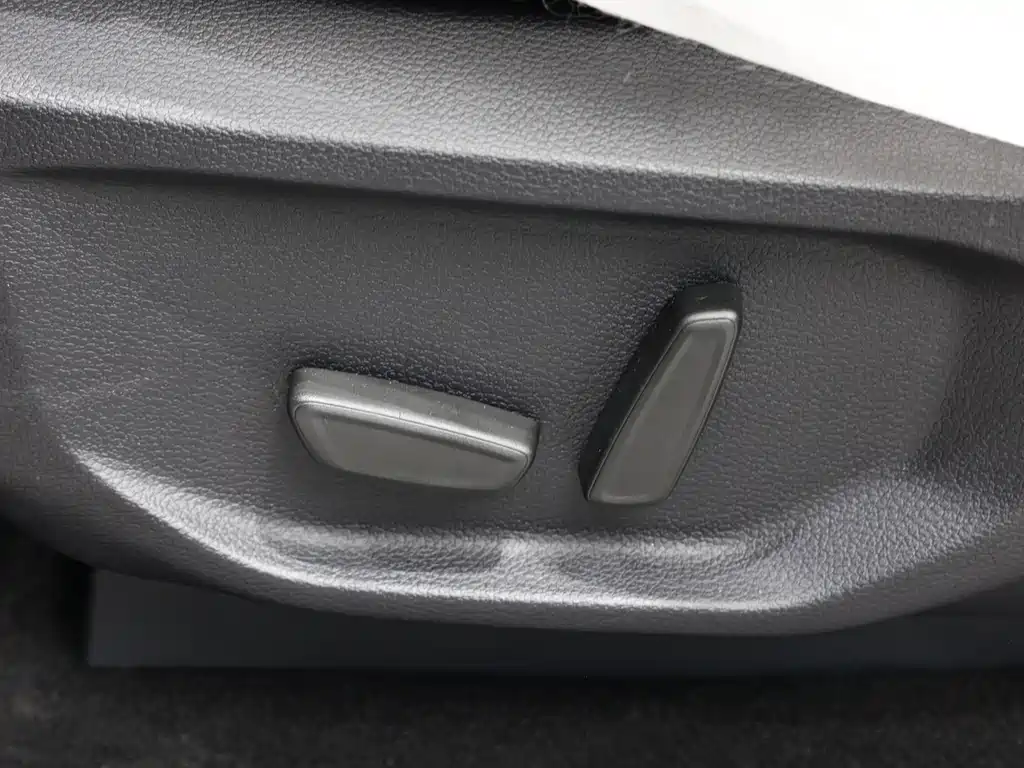 Ranger Ranger 2023 Explorer 4WD Lancer Edition Gasoline купить на сайте DeffCars