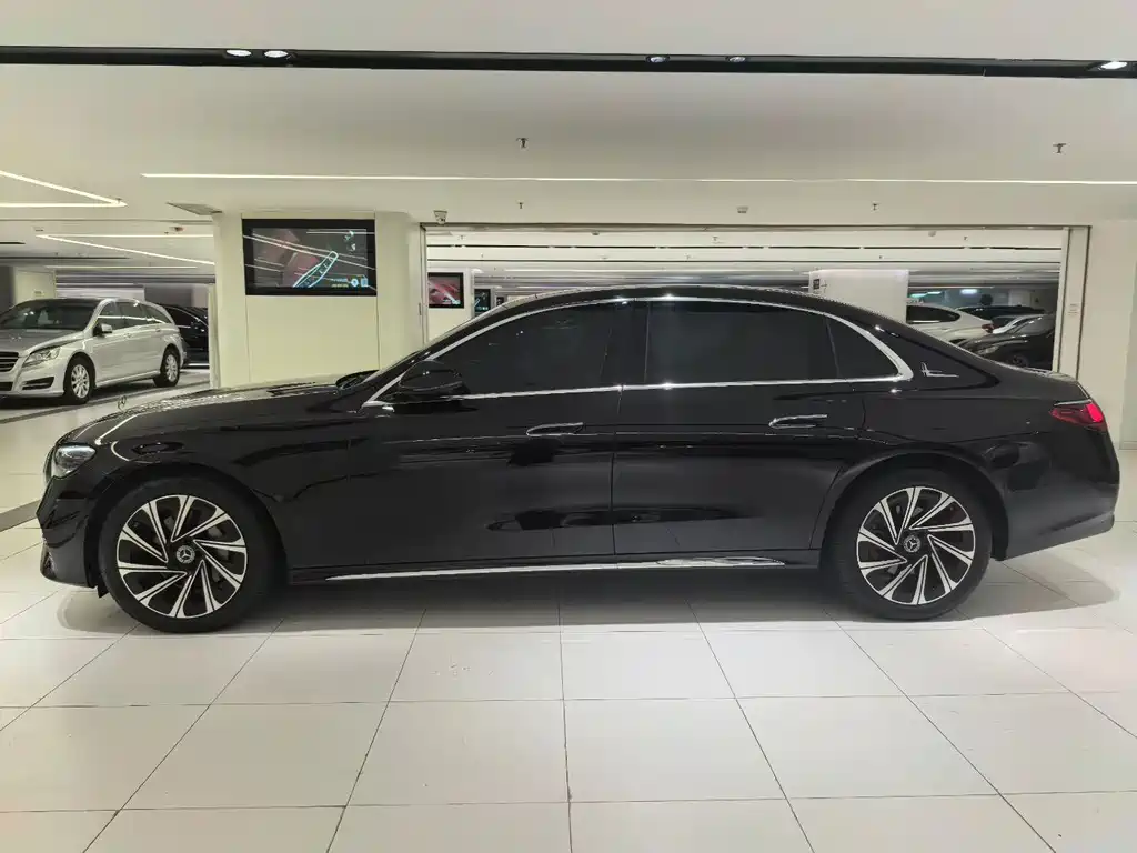 Mercedes-Benz E-Class 2024 E 300 L Luxury Model купить на сайте DeffCars