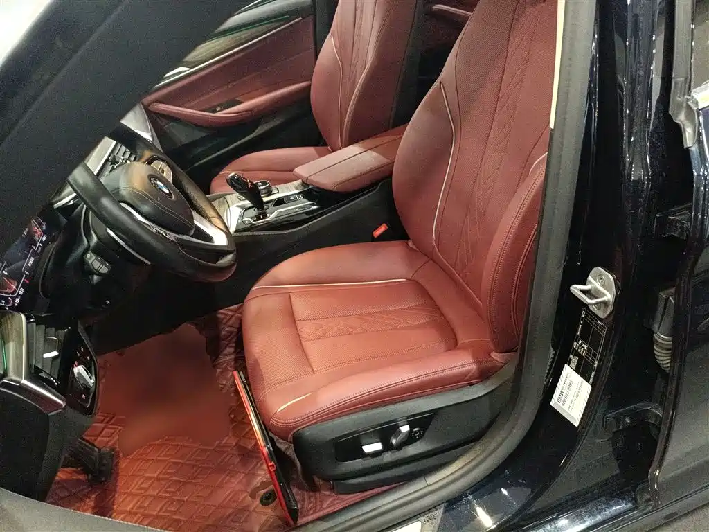 BMW 5 Series 2021 530Li Leading Luxury Package купить на сайте DeffCars