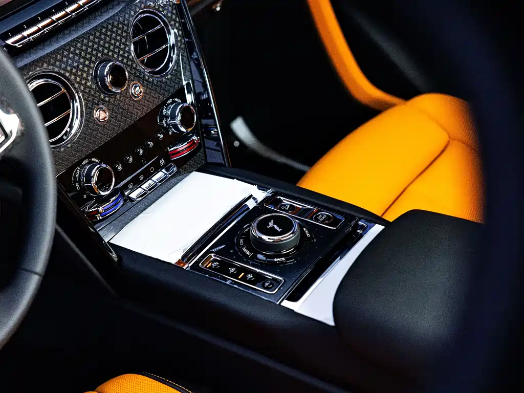 Cullinan 2024 Black Badge купить на сайте DeffCars