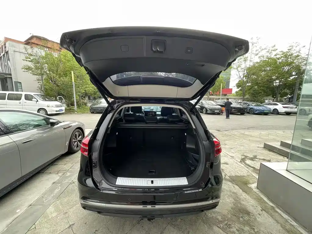 Hongqi HS5 2022 2.0T Zhilian Flagship Edition купить на сайте DeffCars