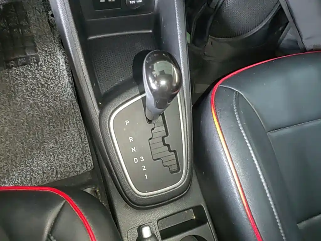 Reina 2017 1.4L automatic jump version, National VI купить на сайте DeffCars