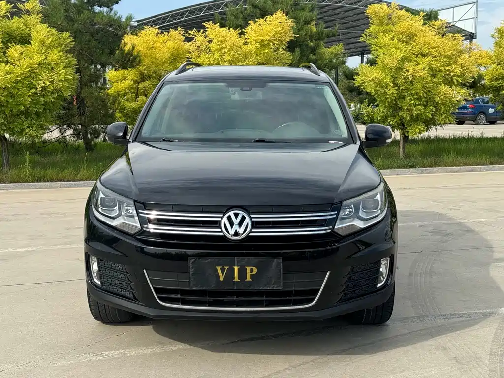 Tiguan 2015 1.8TSI automatic two-wheel drive comfort version купить на сайте DeffCars