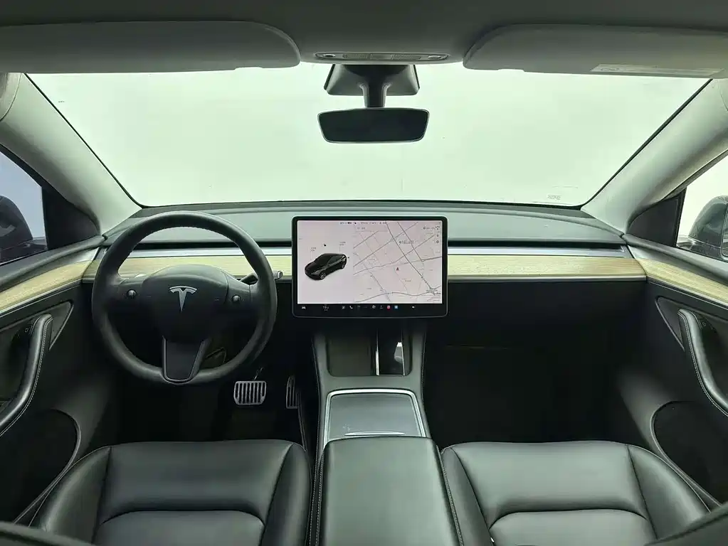 Model Y 2023 rear-wheel drive version купить на сайте DeffCars