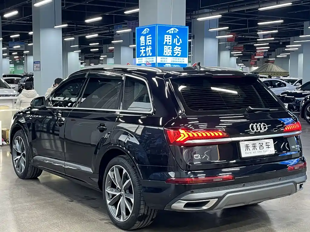 Audi Q7 2020 55 TFSI quattro S line sports купить на сайте DeffCars