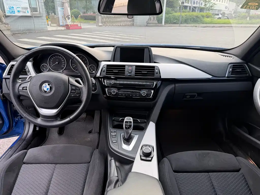 BMW 3 Series 2017 320i M Sports купить на сайте DeffCars