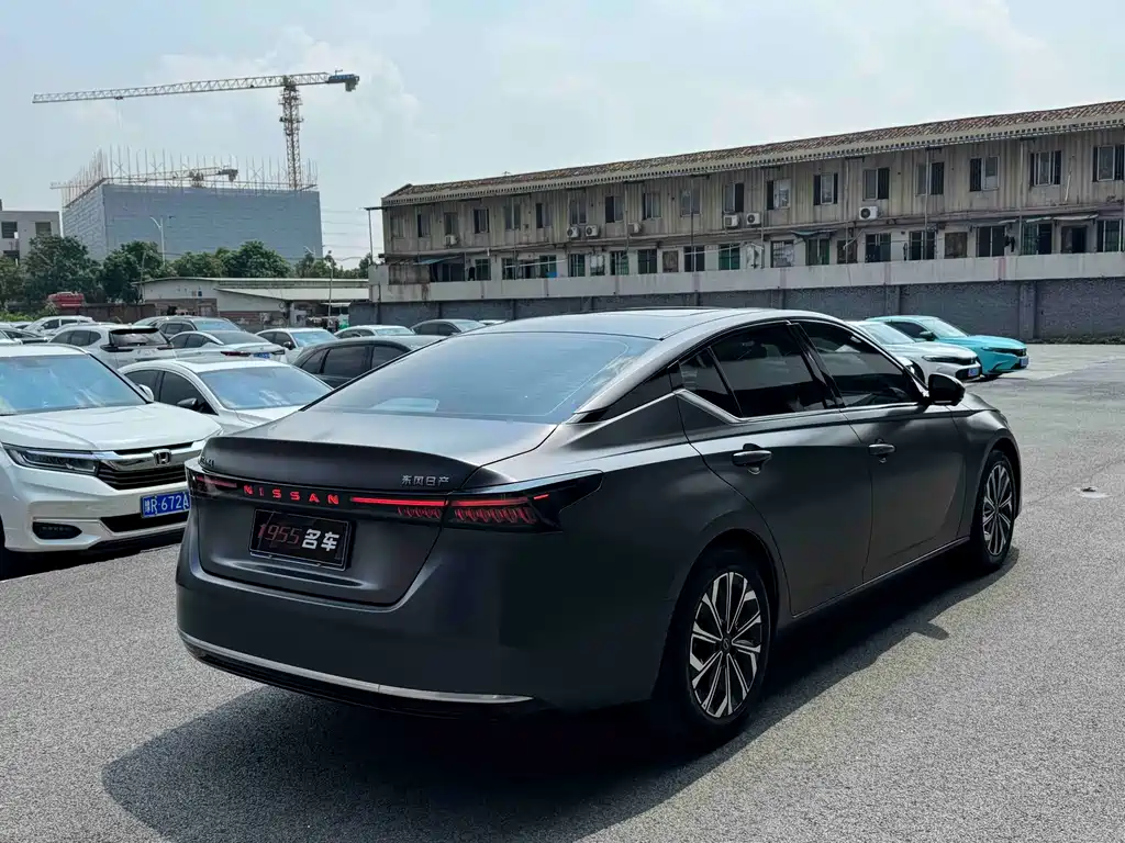 Teana 2026 Hongmeng Cockpit 2.0L Intelligent Super Comfort Edition купить на сайте DeffCars