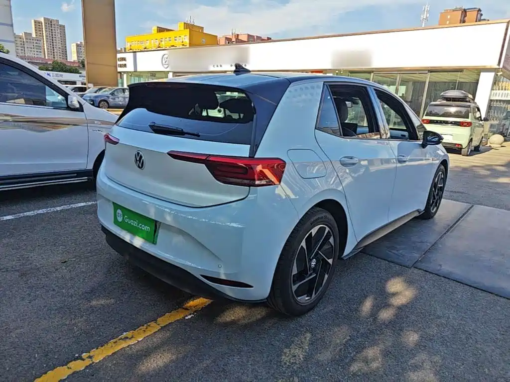 Volkswagen ID.3 2023 upgraded model pure smart version купить на сайте DeffCars