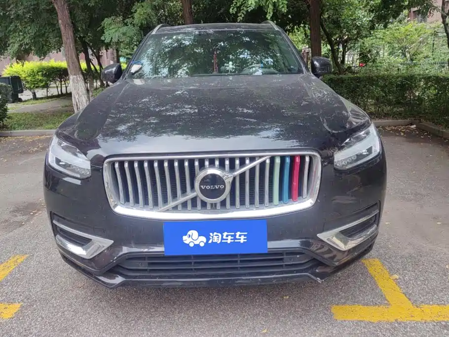 Volvo XC90 2022 B5 Smart Deluxe Edition 5-seater купить на сайте DeffCars