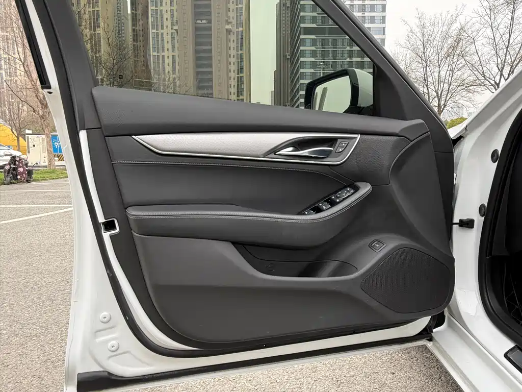 Cadillac CT5 2022 28T luxury model (standard version) купить на сайте DeffCars