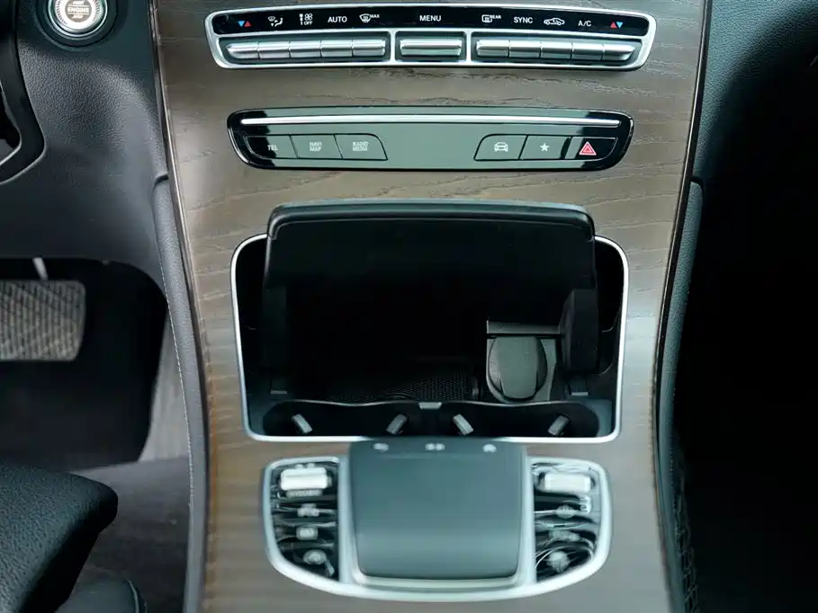 Mercedes-Benz GLC 2020 GLC 300 L 4MATIC Dynamic купить на сайте DeffCars