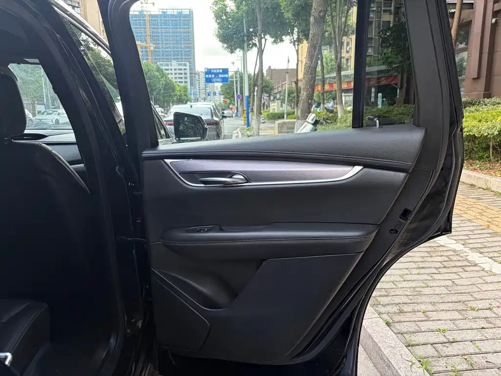 Cadillac XT6 2021 28T seven-seat four-wheel drive luxury model купить на сайте DeffCars