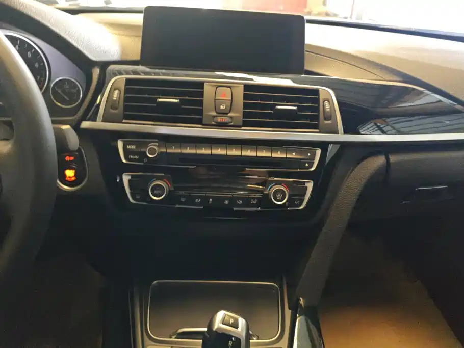BMW 3 Series 2019 320Li Fashion Model купить на сайте DeffCars