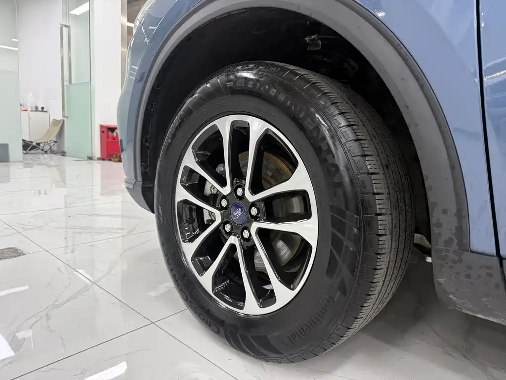 Ruiji 2020 EcoBoost 245 two-wheel drive leisure model купить на сайте DeffCars