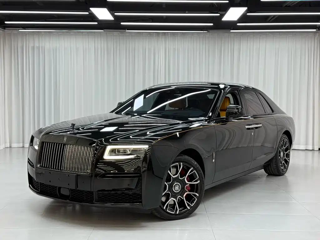 Ghost 2022 6.7T Black Badge купить на сайте DeffCars